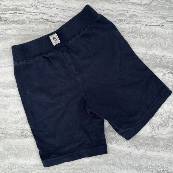 GAP Toddler Boys Organic Cotton Shorts - Picture 2 of 4